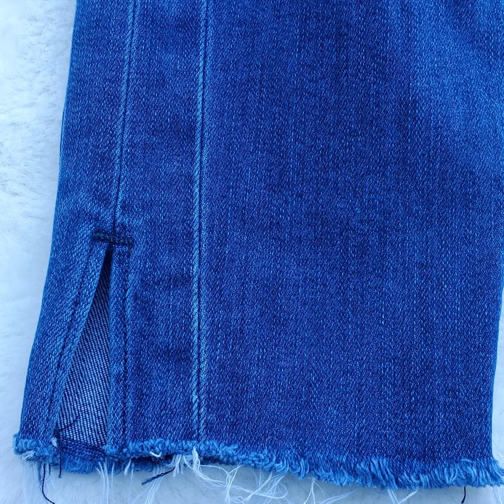 Paige Stylish Blue Cropped Jeans Size 29 - Picture 2 of 9